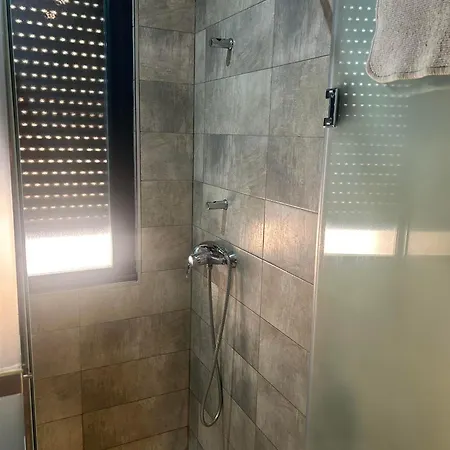 Coliving * ليون